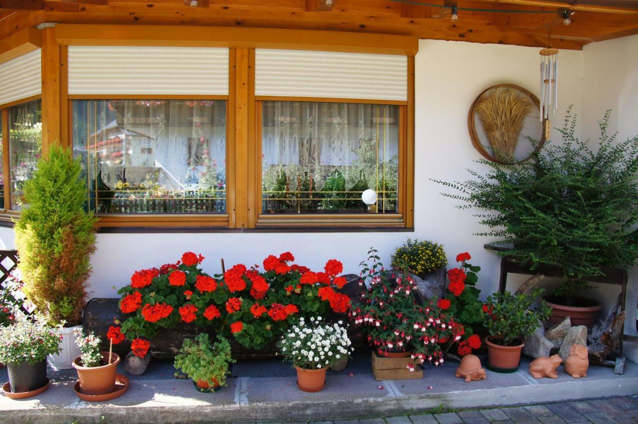 Pension Appartement Santl Antholz Niedertal Exterior foto