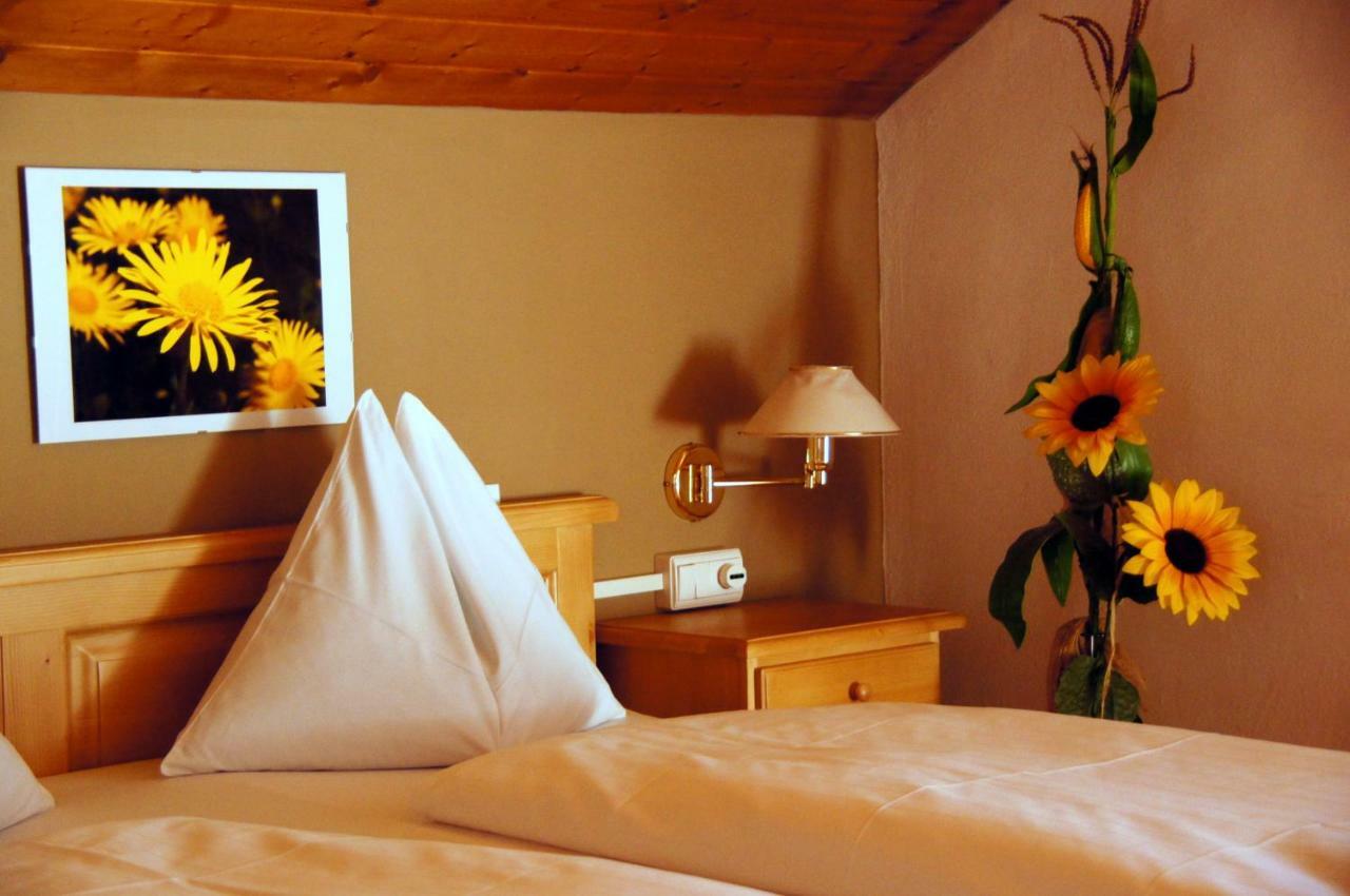 Pension Appartement Santl Antholz Niedertal Exterior foto